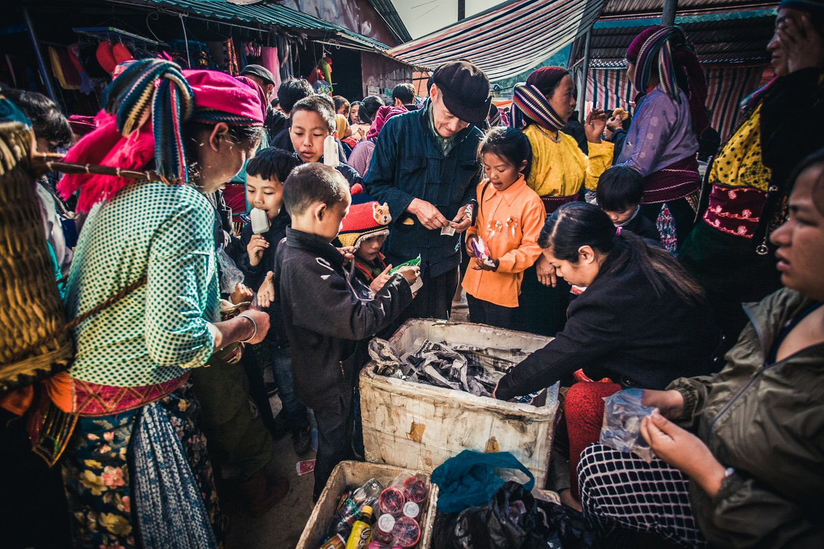 Khau Vai market